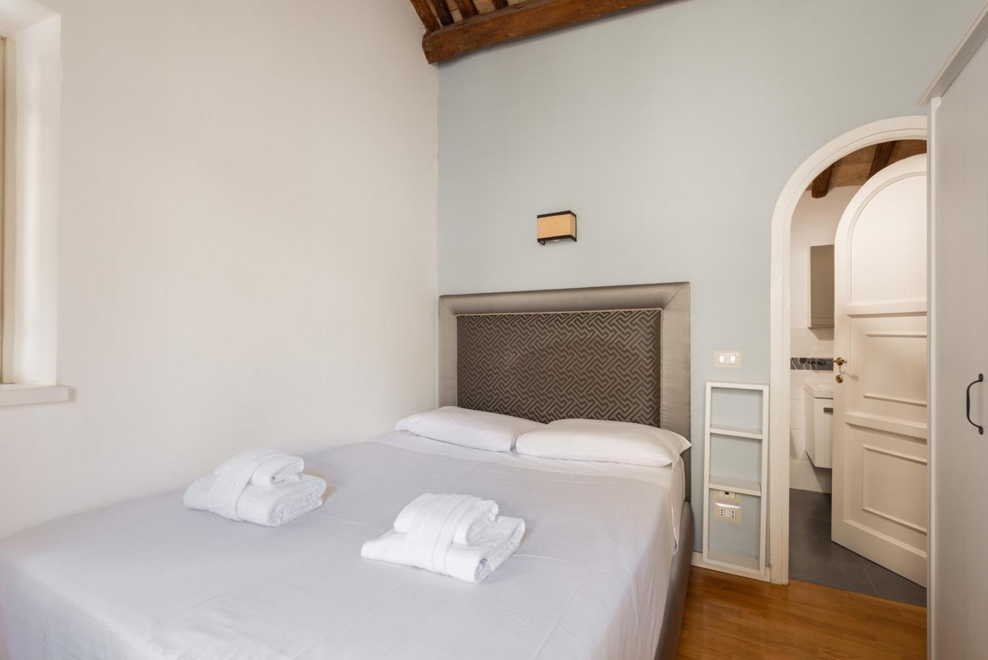 Pavone Centre Romantic Apartment Eksteriør billede