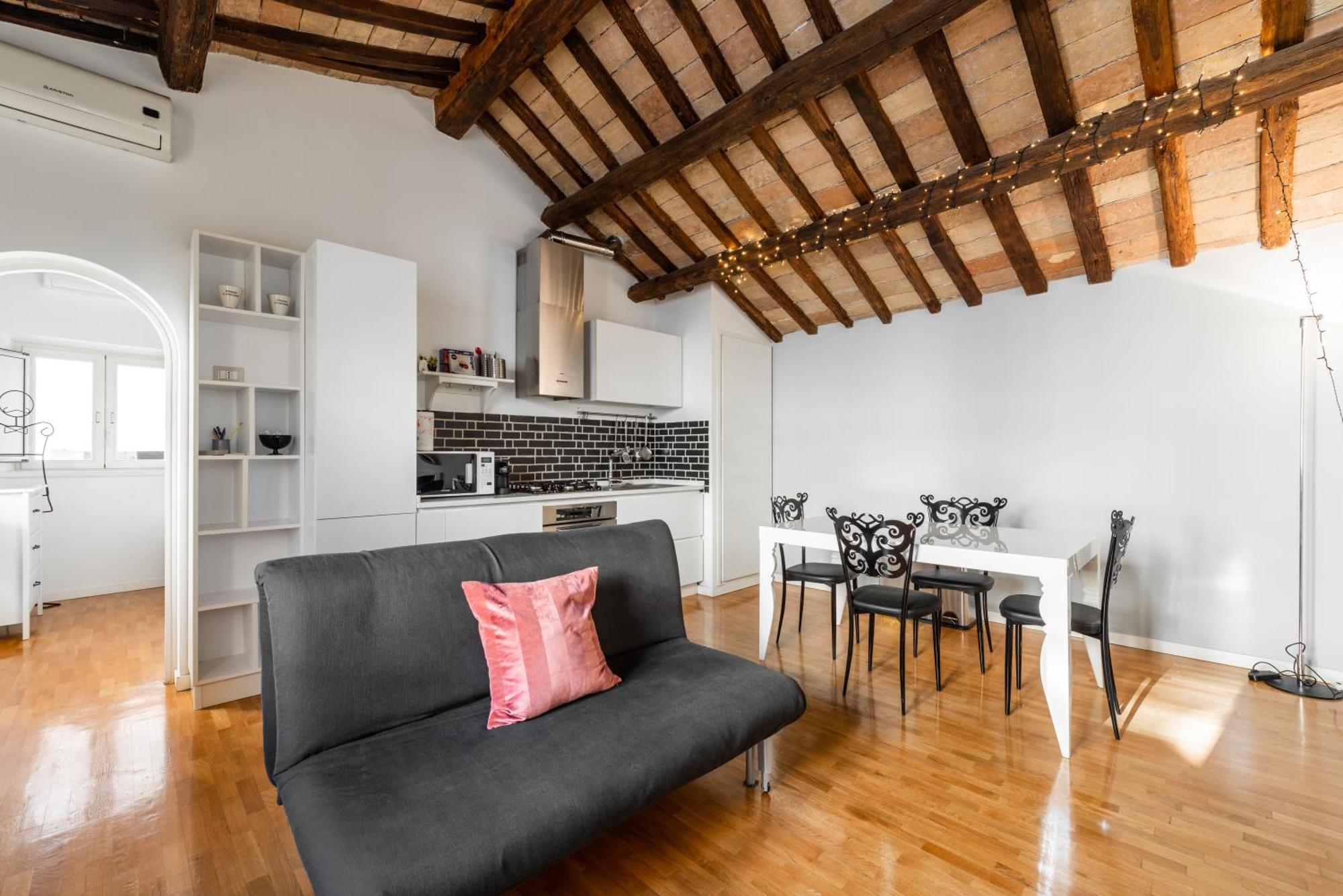 Pavone Centre Romantic Apartment Eksteriør billede